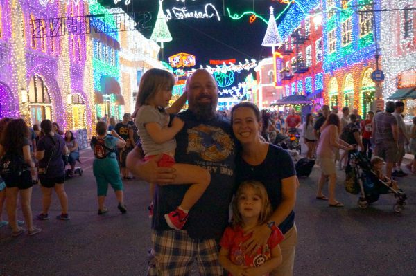 Disney Osborne Lights Family Photo