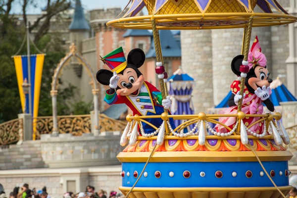 Festival of Fantasy - Mickey and Minnie - credit Matt Stroshane WDW