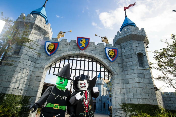 LEGOLAND Florida Brick or Treat - Castle Witch Dracula - credit Chip Litherland for LLF